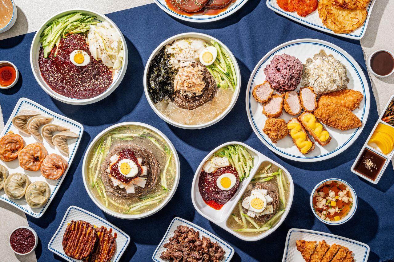 대한냉면 비빔냉면 메뉴 사진 - 양념과 면의 질감