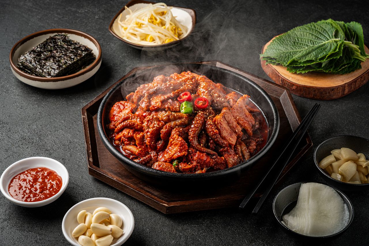 다산 쭈꾸미 - 양감과 퀄리티가 드러나는 연출