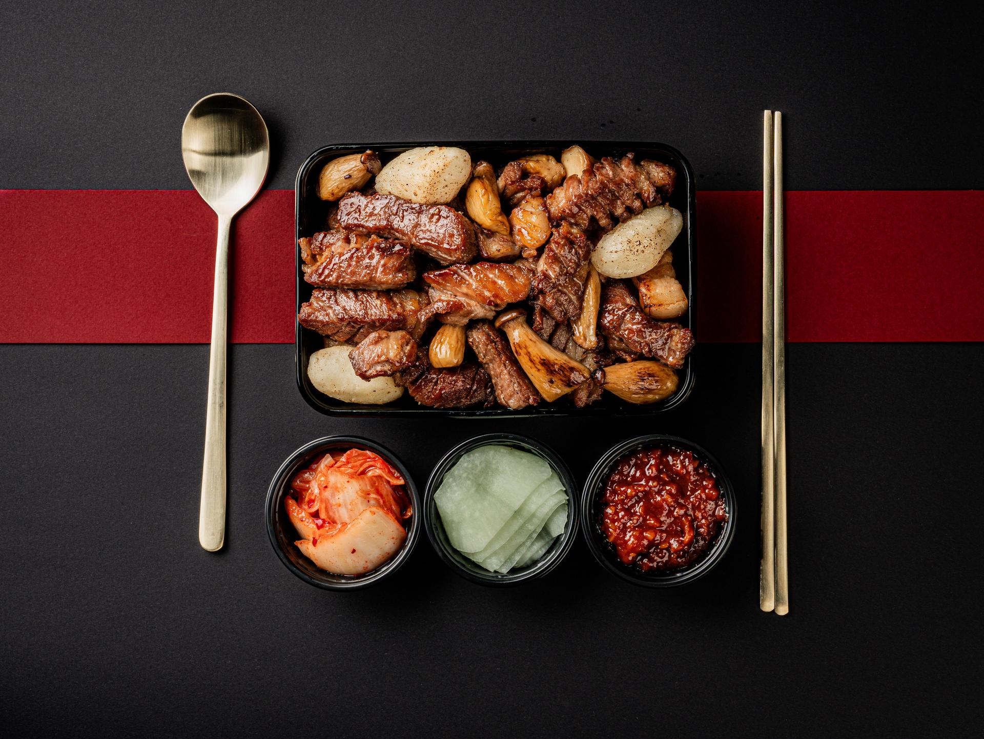 강남 고기 배민 사진촬영, 블랙·레드 시그니처 단품