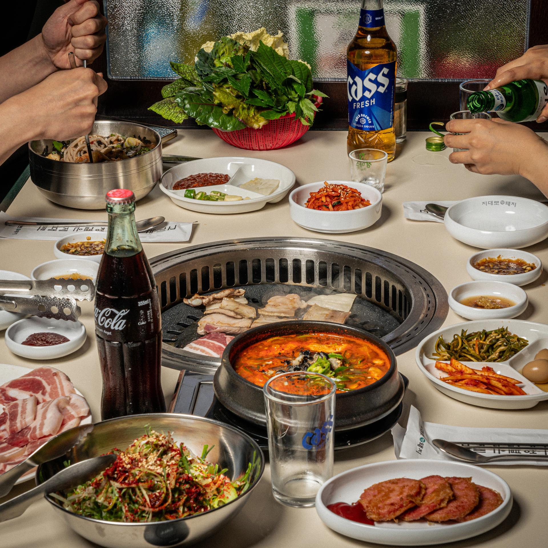 지대로 맛돼지 고깃집 식사 장면 플레이스촬영 12 - 소몽스튜디오