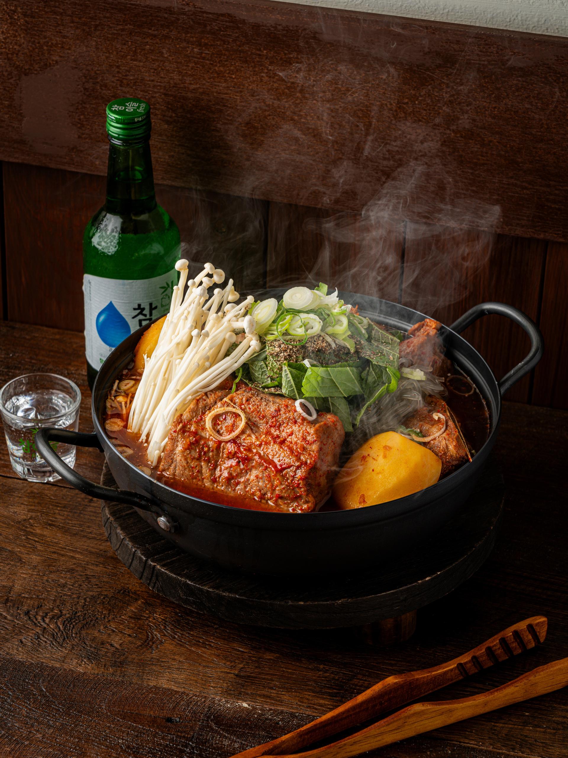 양푼이&감자탕 김 연출 포스터촬영 - 소몽스튜디오