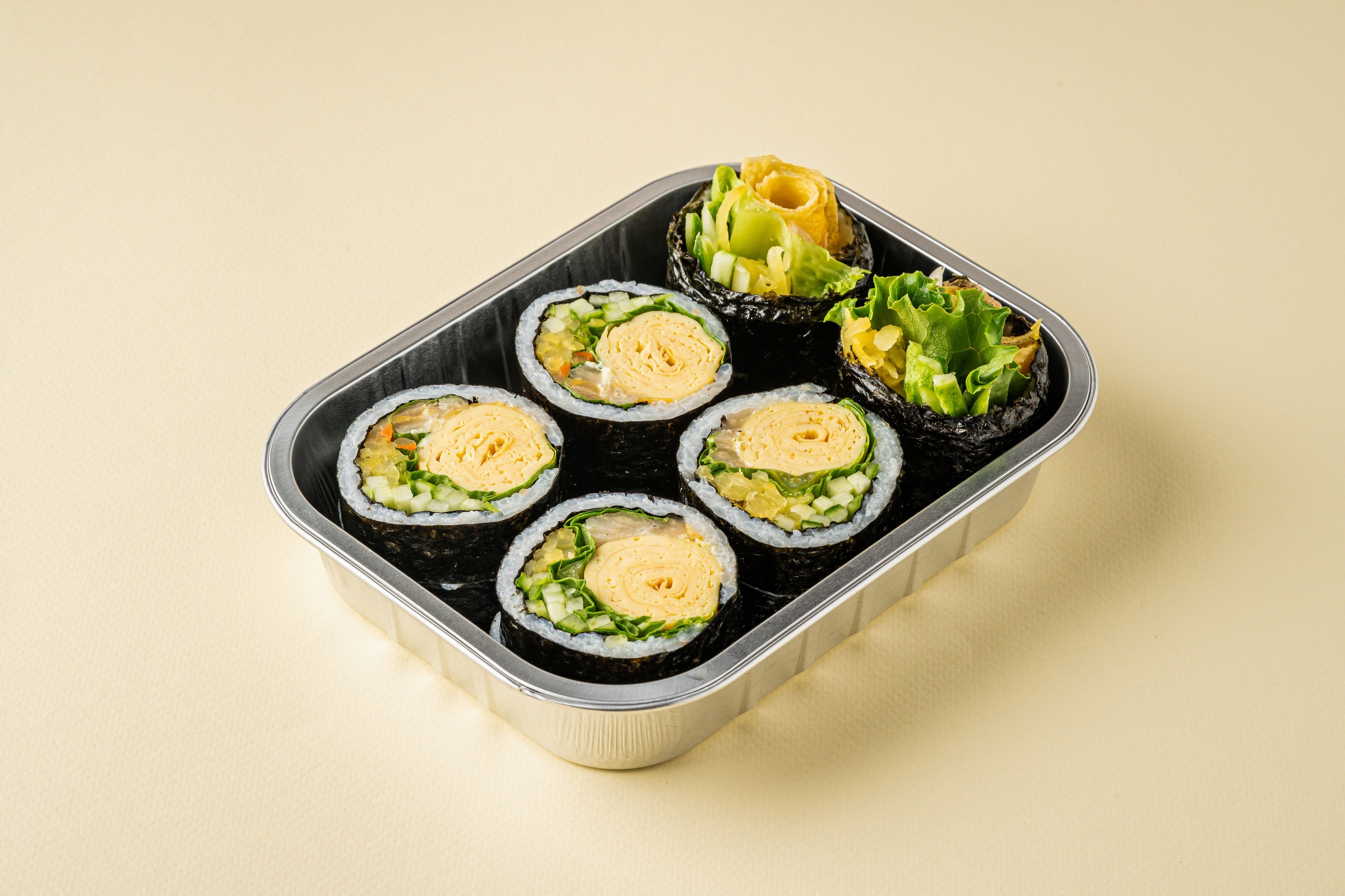 김밥 분식 사진촬영 - 반반한김밥 배달 용기 김밥 단면 정렬
