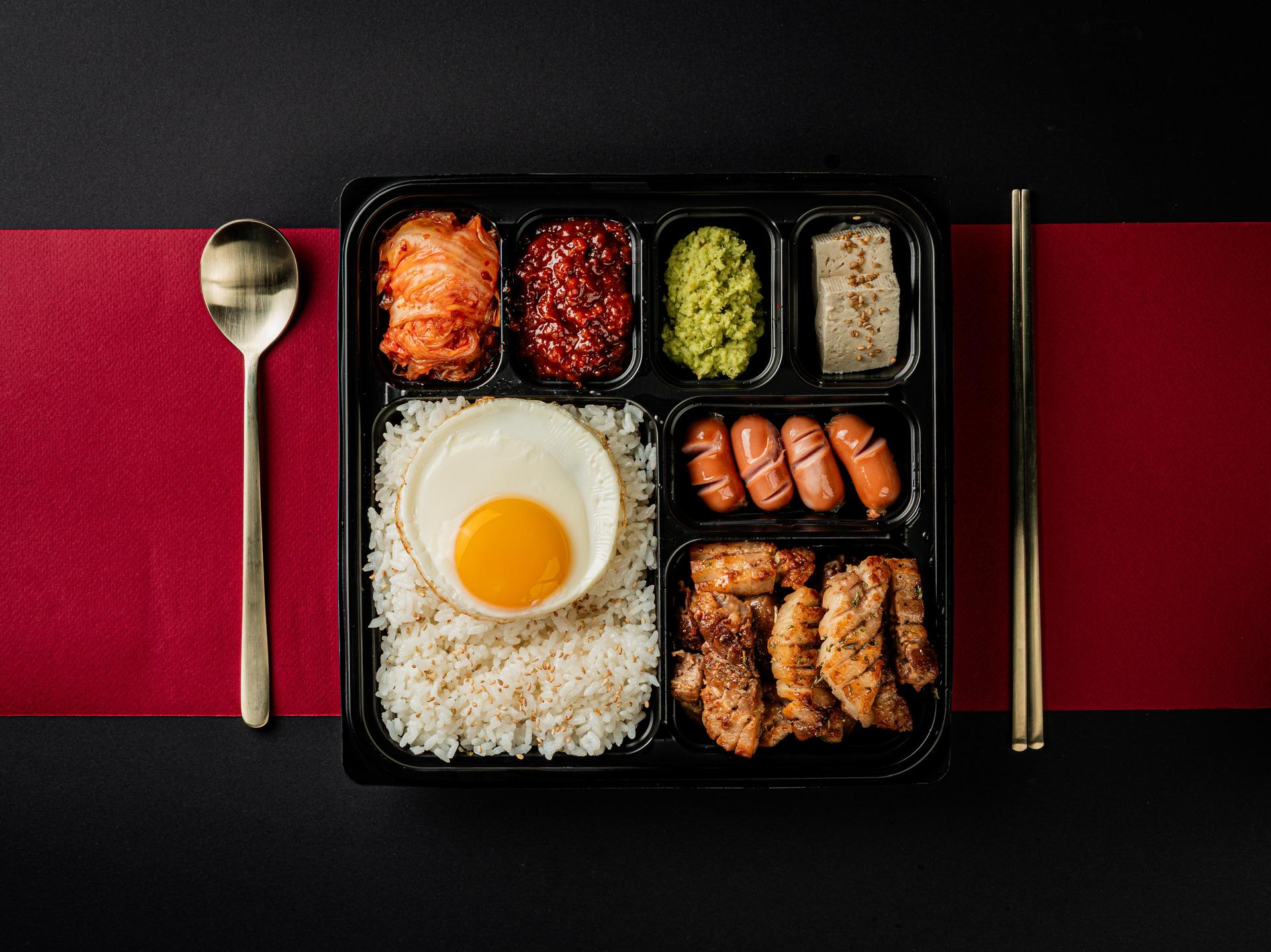 고기공화국 배달음식사진 - 사이드 메뉴 컷 (한상 차림 컷)