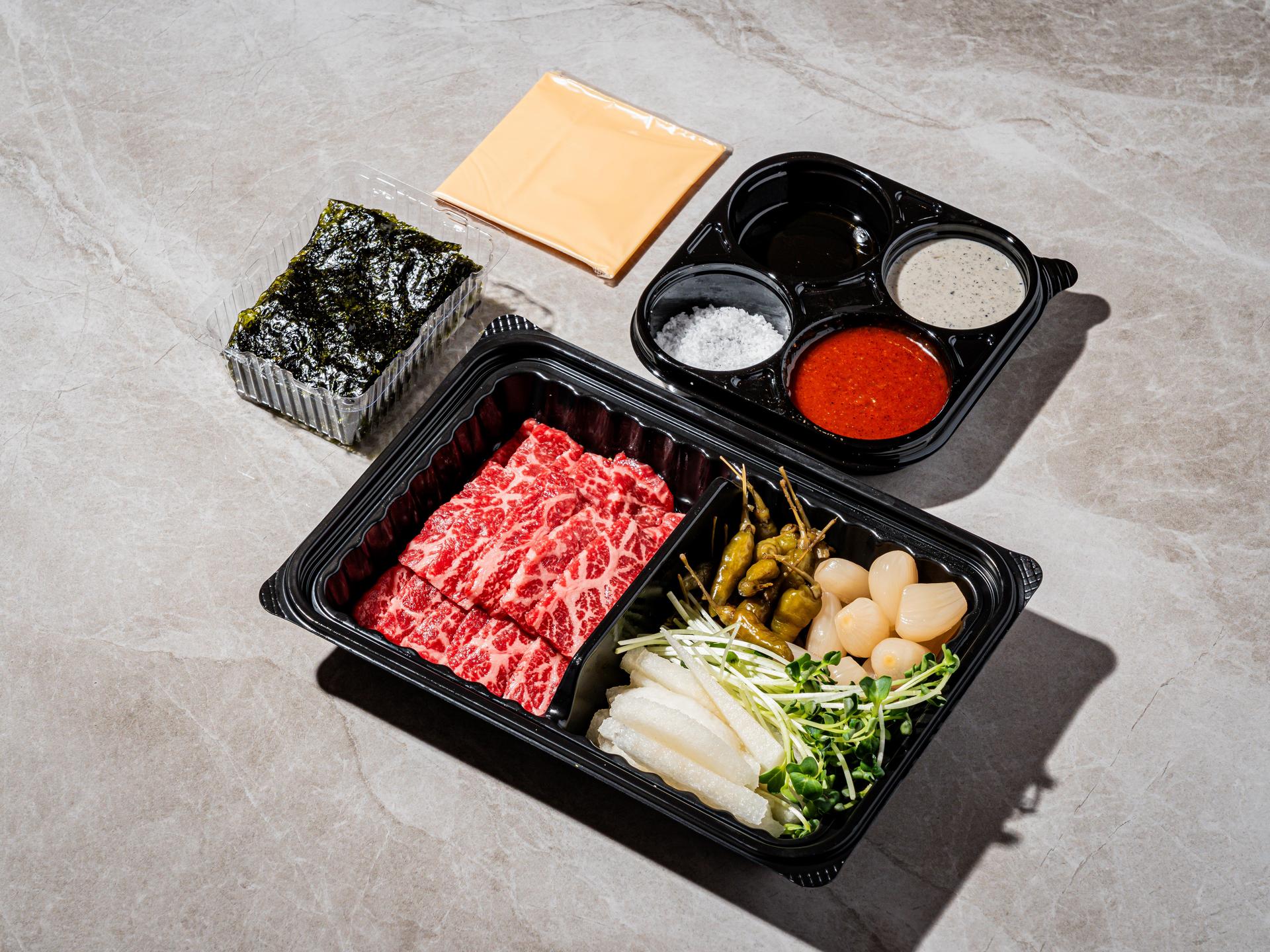 흰고래연어육회 배달음식사진 - 대표