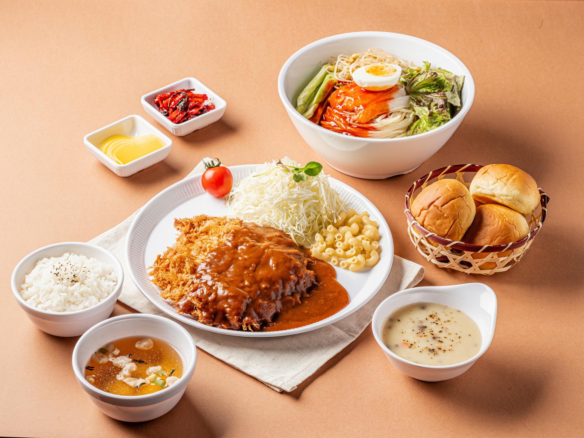 로키 경양식당 메뉴사진 - 탑뷰 컷 (메인 디시 컷)