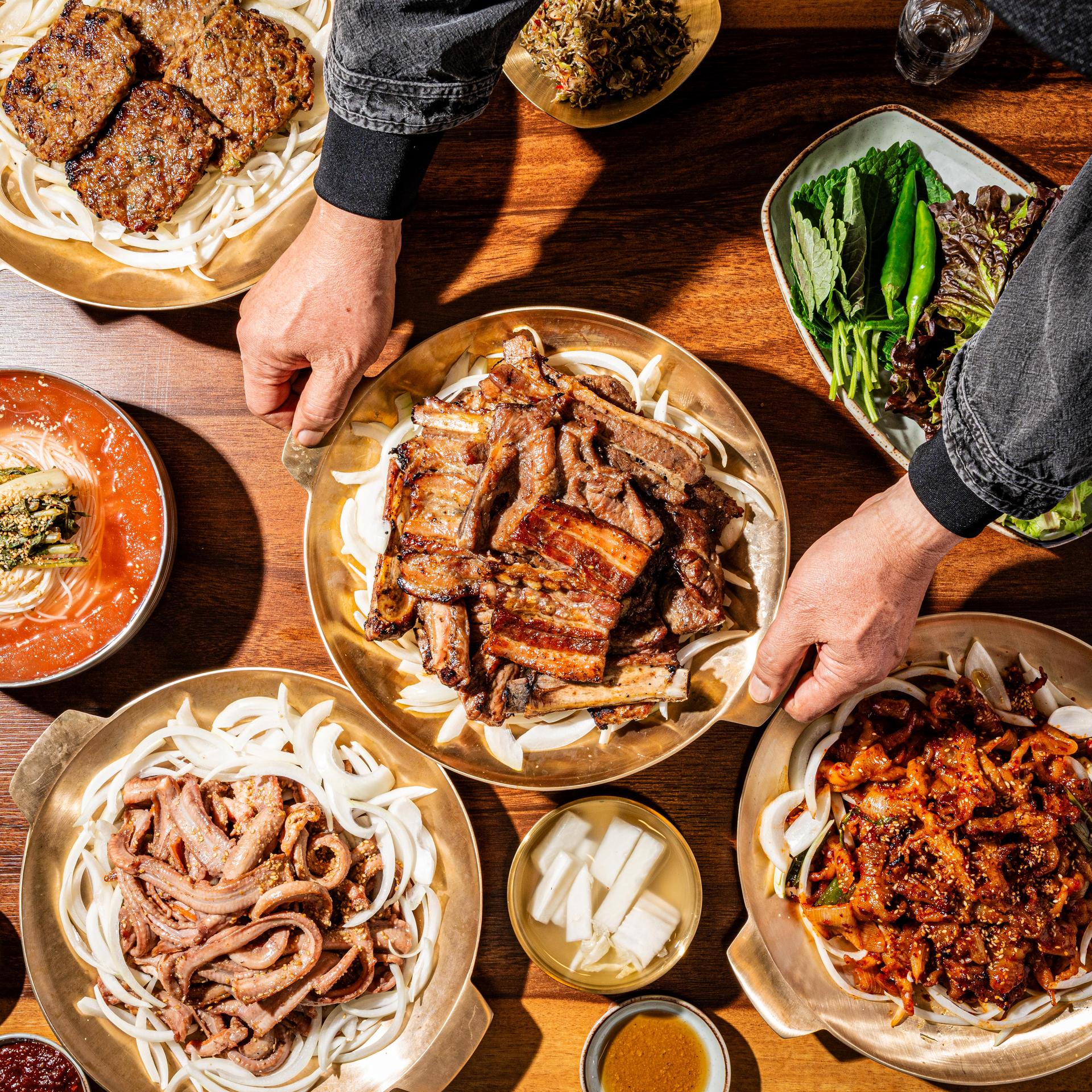 엉터리네숯불돼지갈비 네이버 플레이스 사진 - 차려진