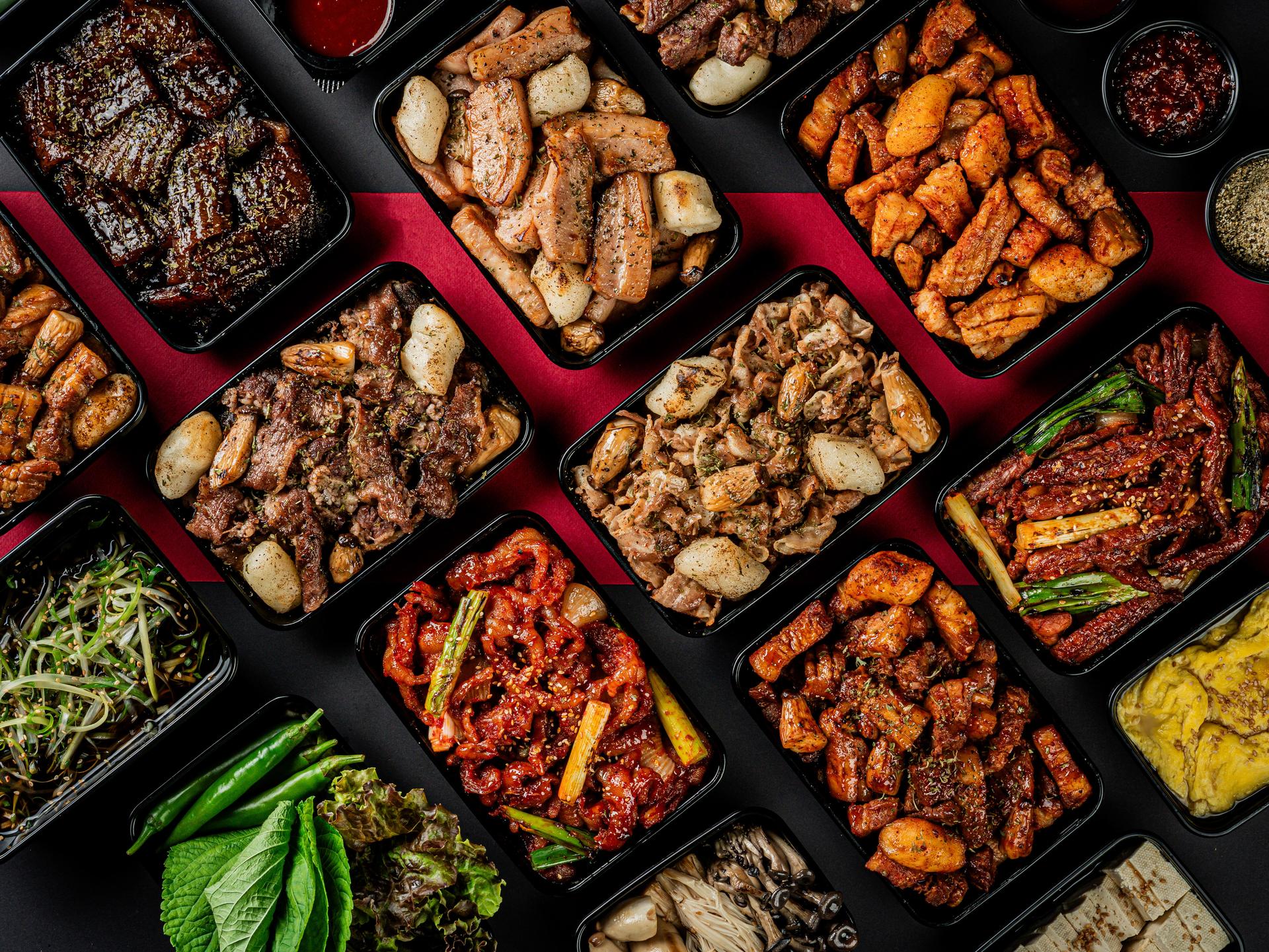 고기공화국 배달음식사진 - 대표 컷 (한상 차림 컷)