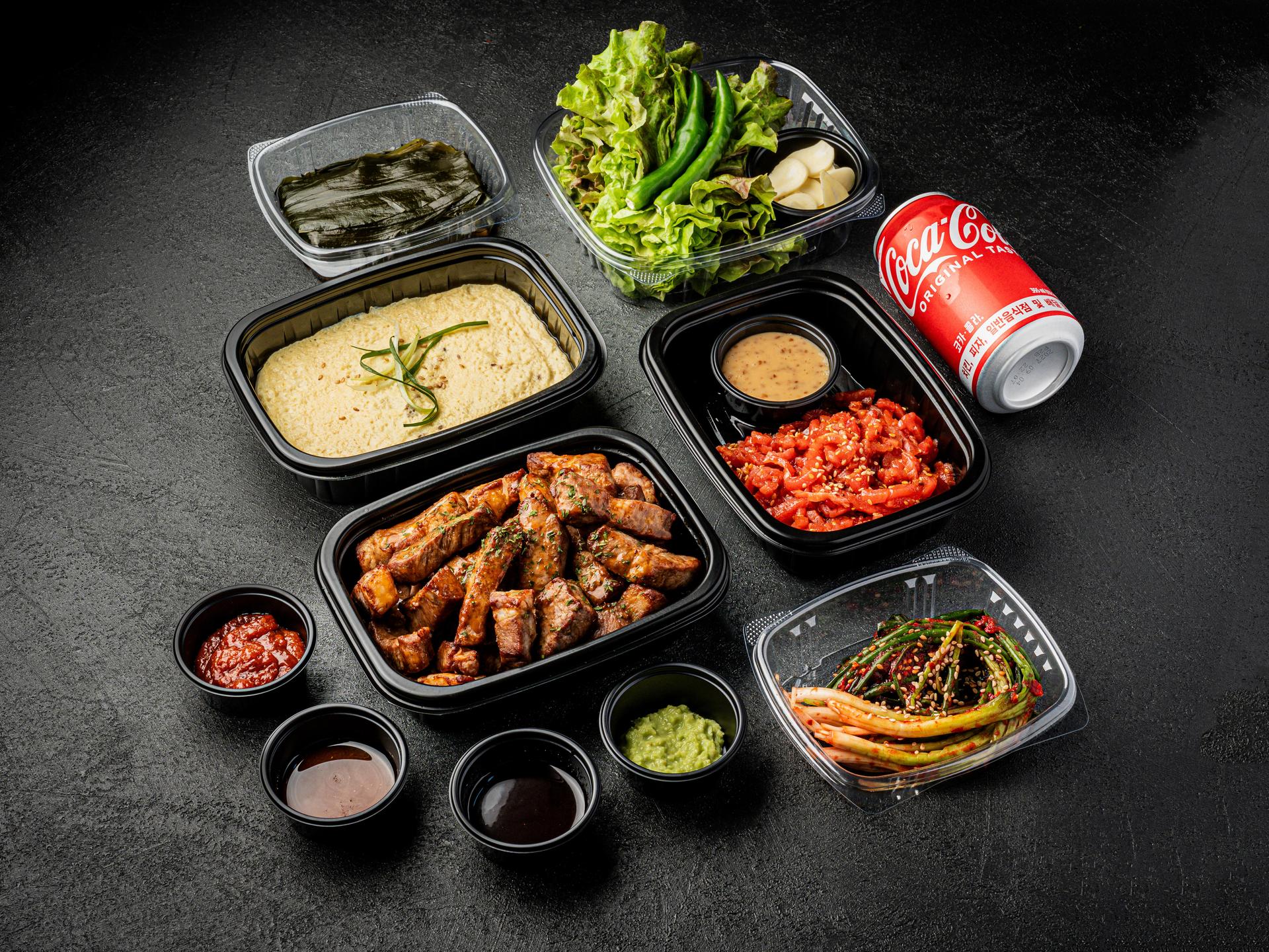 부평 배달 고기집 배달음식사진 - 탑뷰 컷 (한상 차림 컷)
