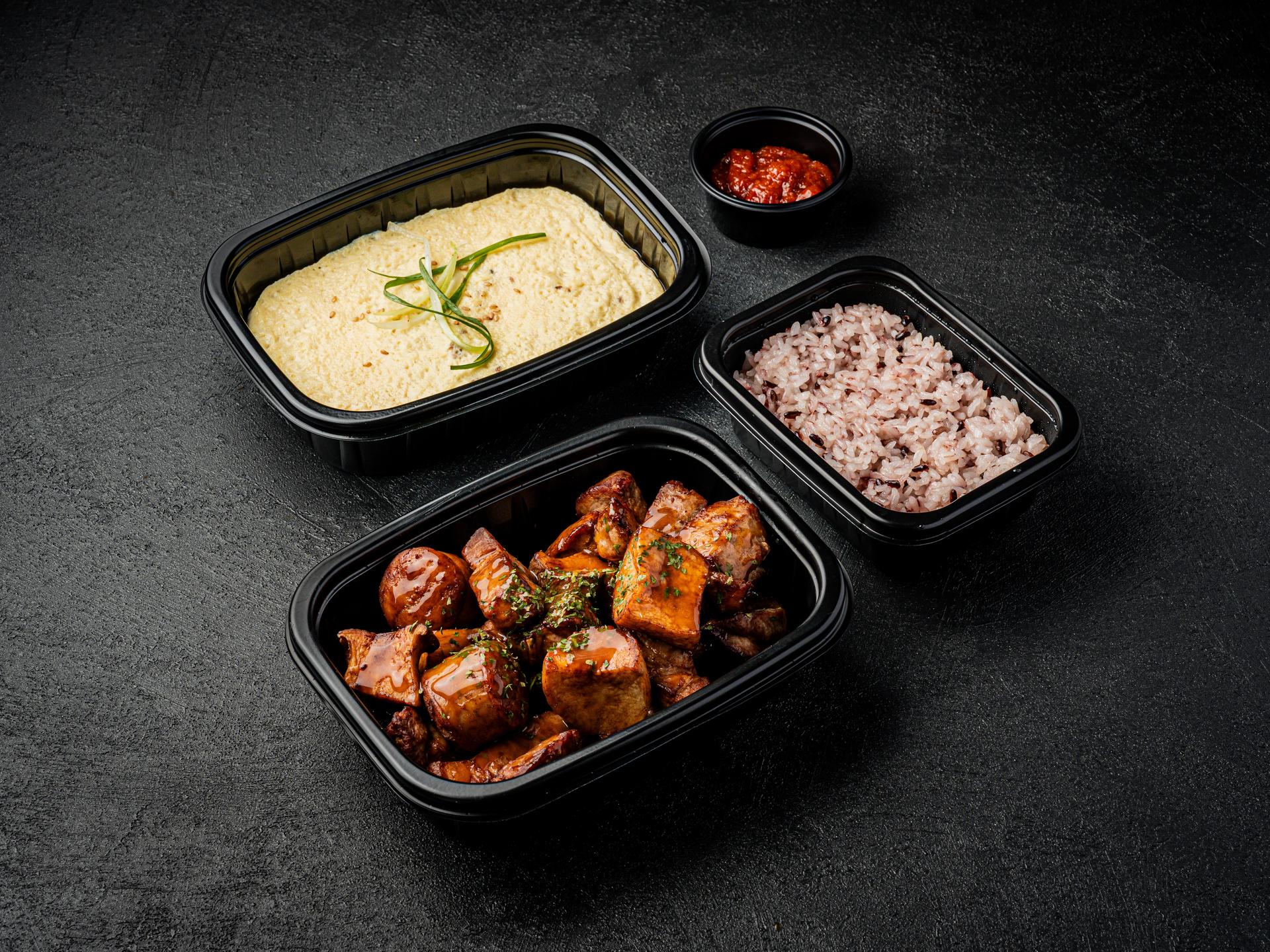 부평 배달 고기집 배달음식사진 - 한상 차림 컷