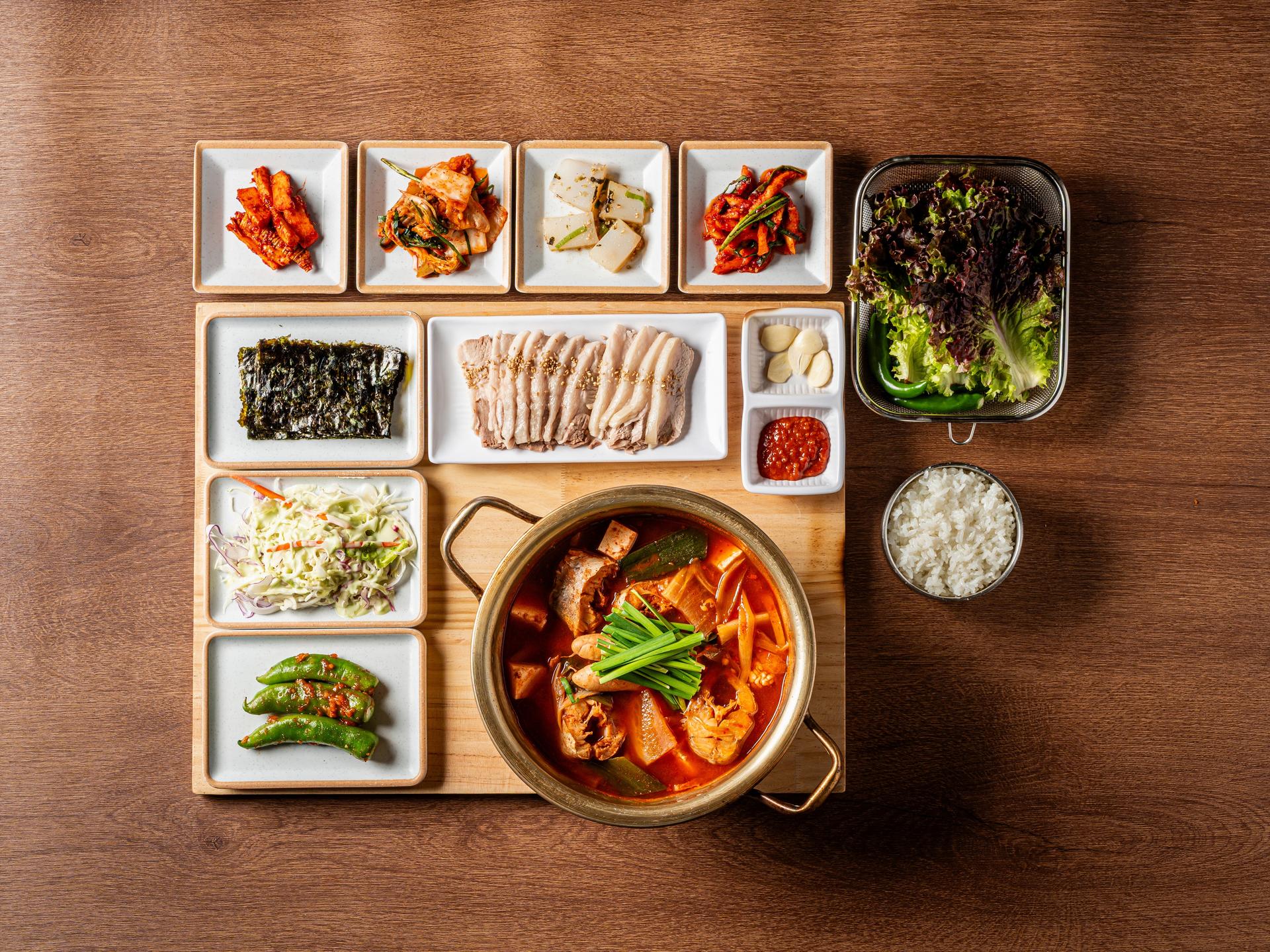 조선부뚜막 이수본점 메뉴사진 - 탑뷰 컷