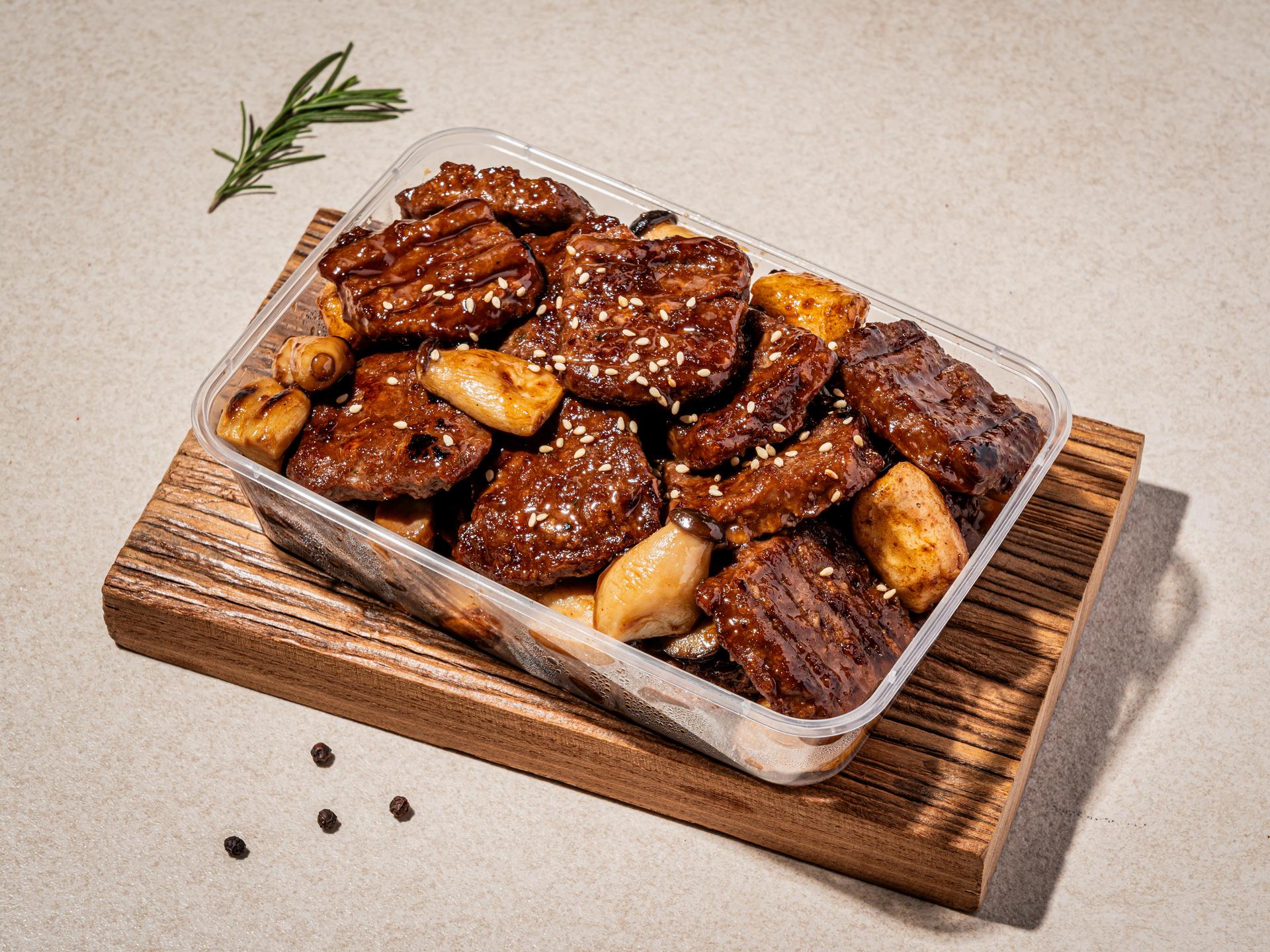 산왕돼지집 배달음식사진 - 탑뷰 컷