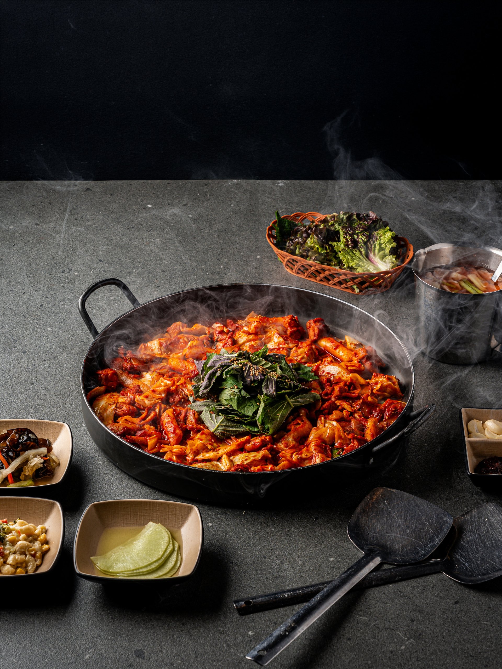 춘천 한지붕 닭갈비 음식사진촬영 사례 | 4시간에 치즈 닭갈비·숯불 직화 포스터·배너 촬영 관련 촬영 사례 9