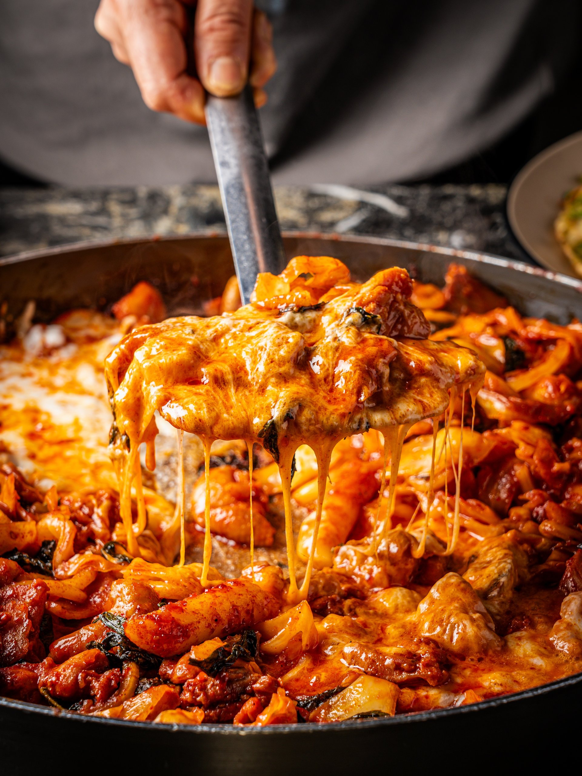 춘천 한지붕 닭갈비 음식사진촬영 사례 | 4시간에 치즈 닭갈비·숯불 직화 포스터·배너 촬영
