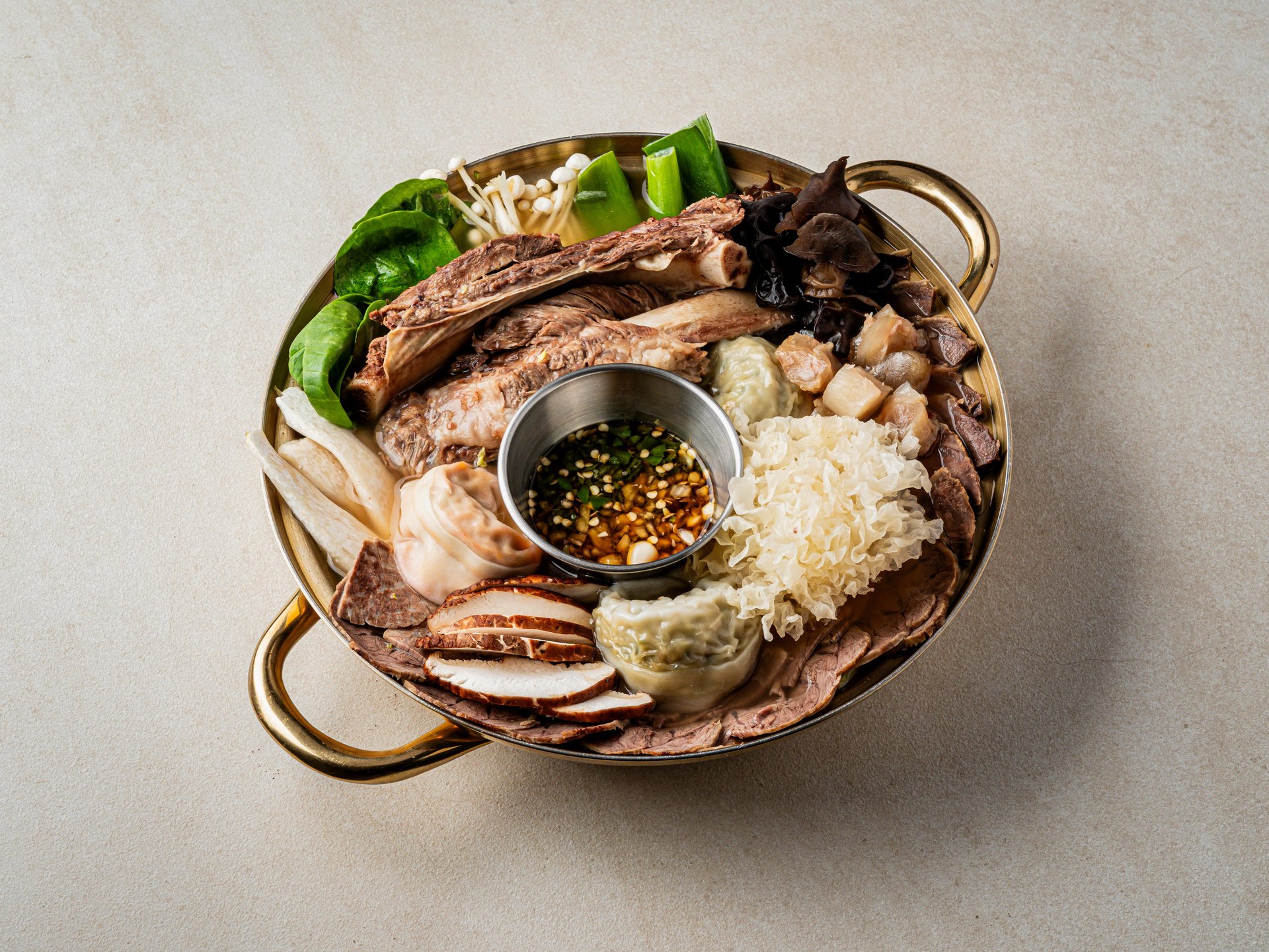 경기 용인 청춘만두 동백본점 — 만두 전문 한식당 음식사진촬영 사례 | 만두전골·편육·떡만둣국 플레이스 촬영 관련 촬영 사례 5