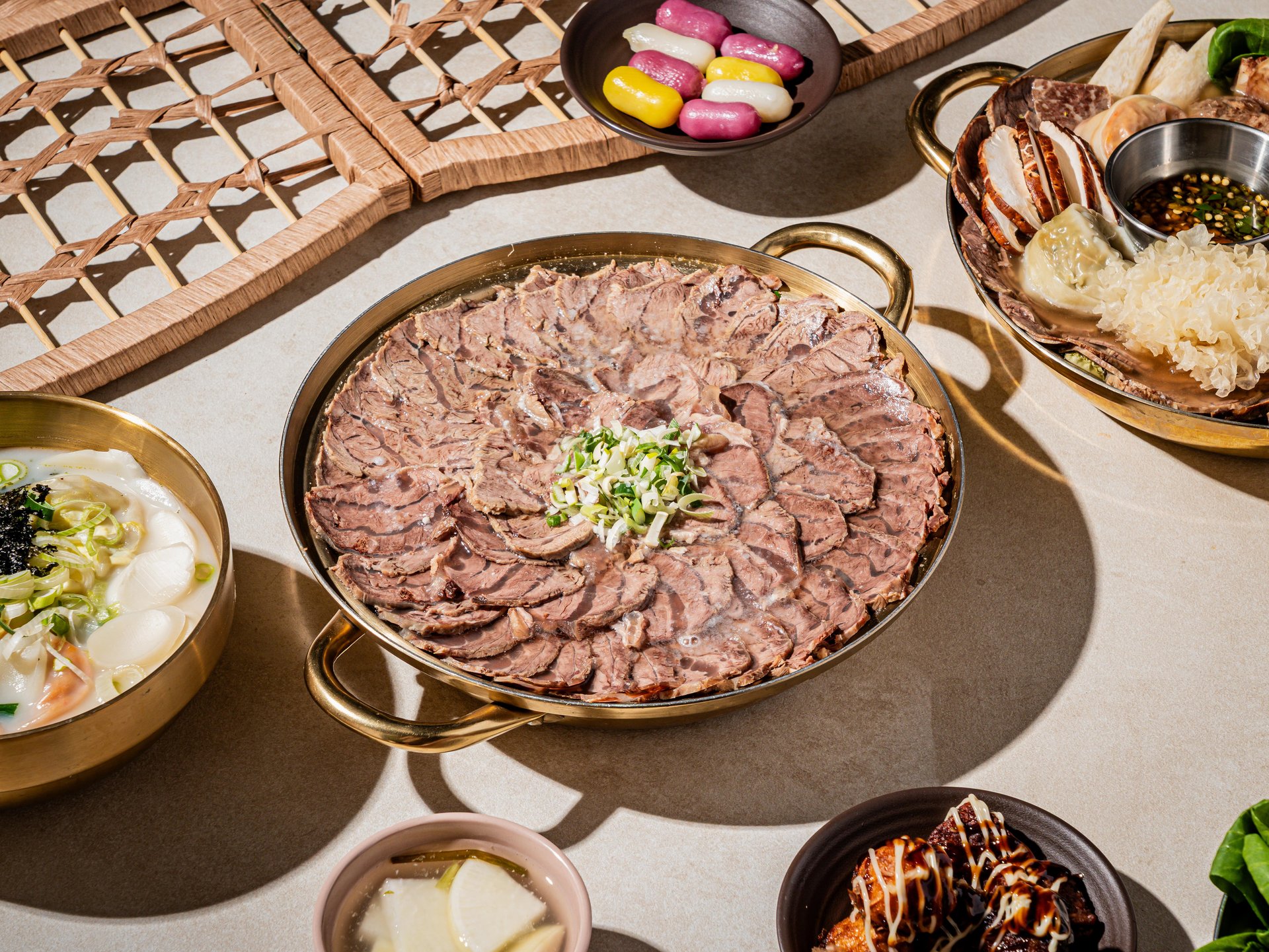 경기 용인 청춘만두 동백본점 — 만두 전문 한식당 음식사진촬영 사례 | 만두전골·편육·떡만둣국 플레이스 촬영 관련 촬영 사례 7