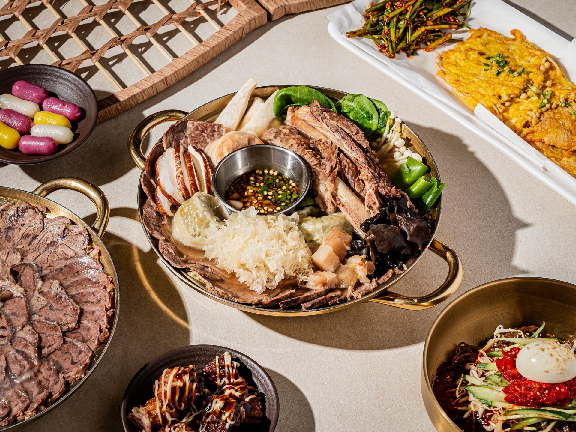 경기 용인 청춘만두 동백본점 — 만두 전문 한식당 음식사진촬영 사례 | 만두전골·편육·떡만둣국 플레이스 촬영 관련 촬영 사례 8