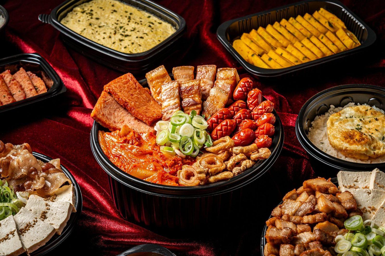 영도 김치찜 배달음식사진 - 탑뷰 컷 (한상 차림 컷)