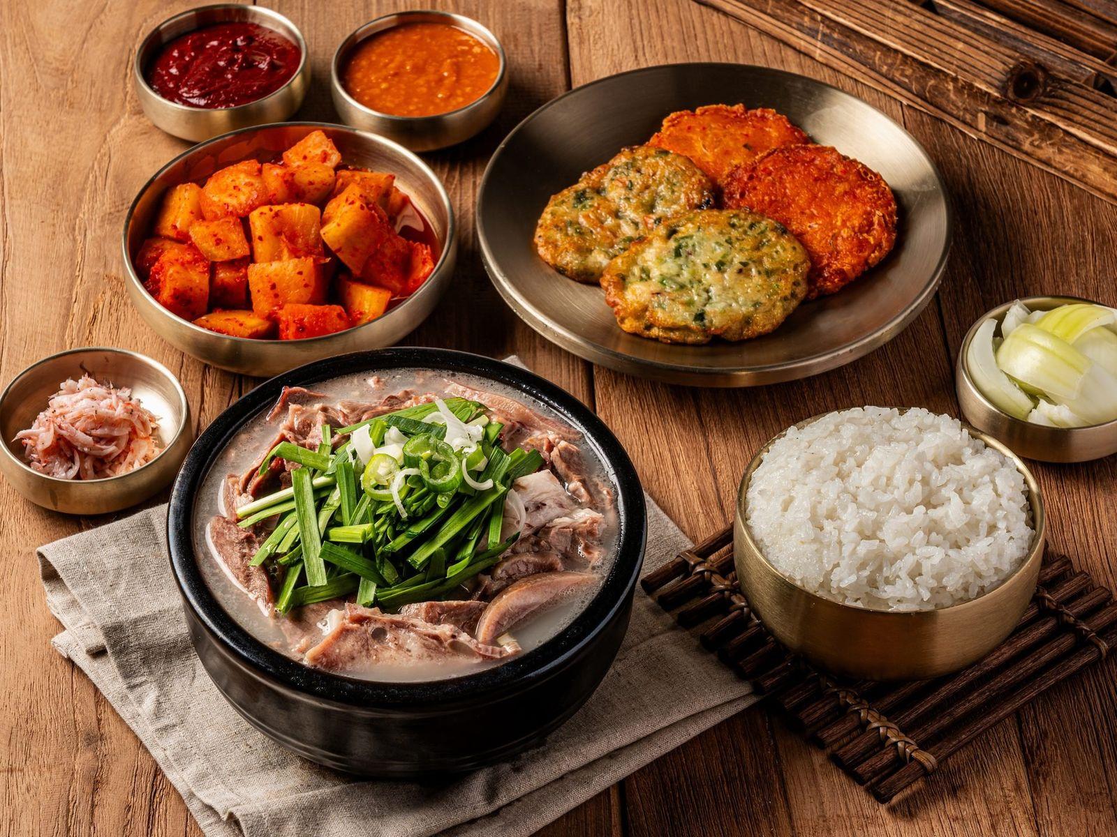 국밥 배달 브랜드 배달음식사진 - 포장 컷
