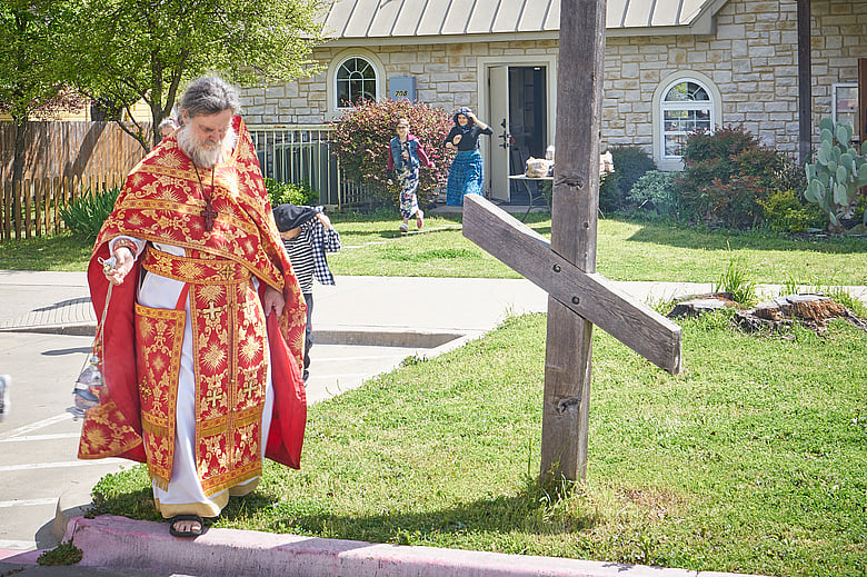 Veneration of the Cross 03