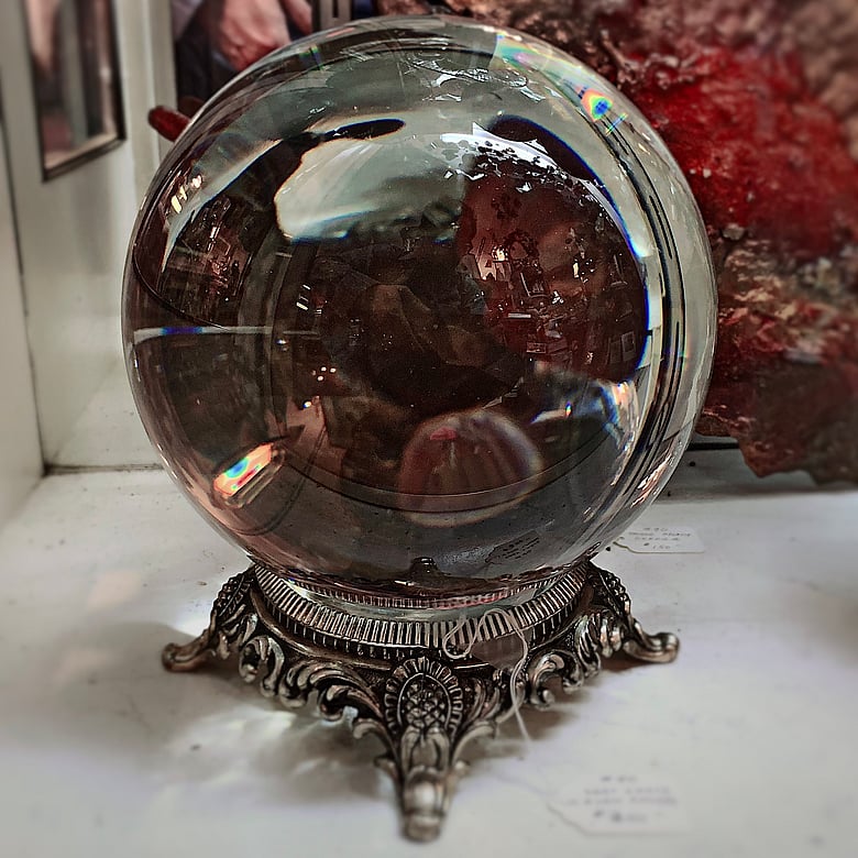 Crystal Ball 04