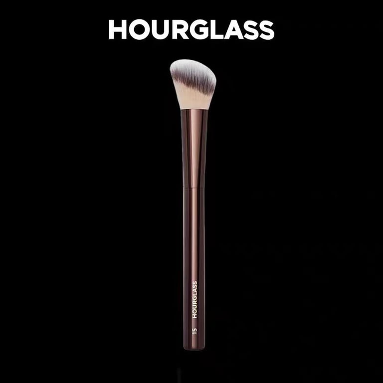 Hourglass No. 15 Liquid Blush Brush, Angled Contour Brush, and Loose Powder Brush Set - Professional Beauty Tools for Precision Makeup Application, Seamless Blending, and Airbrushed Finish - High-Quality Materials, Ergonomic Design for Makeup Enthusiasts and Professionals