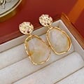 Elegant Retro Geometric Resin Water Drop Pendant Earrings - Lightweight Durable Design, Versatile Style for Any Occasion, Perfect Gift Idea for Women and Girls, Premium Quality Craftsmanship, Standout Jewelry Collection Addition