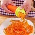 Versatile Rotating Shredder and Spiral Peeler: Manual Vegetable Slicer and Grater for Effortless Food Prep - Durable Construction, Ergonomic Design, Easy to Clean Kitchen Gadget for Fruits, Vegetables, and Potatoes