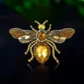 Luxurious Rhinestone Bee Brooches - Exquisite Design Insect Pins for Men and Women, Premium Crystal Glass and Rhinestone Craftsmanship, Tarnish-Resistant and Durable, Perfect for Parties, Weddings, and Everyday Wear, Charming Gift Idea for Luck and Friendship, Stylish Decorative Accent for Clothing and Accessories