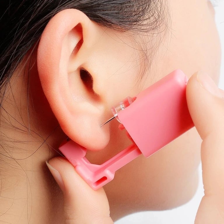 Sterile and Painless Ear Piercing Gun Set with Disposable Earring Studs and Nose Rings - Professional Results at Home for All Ages - Hygienic and Convenient Kit for Safe and Easy Piercings - High-Quality Sterile Materials for Healthy Healing and Versatile Styles