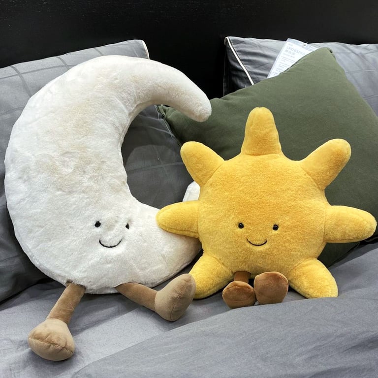 Smiley Face Moon and Sun Plush Toy - Soft and Huggable Stuffed Animal for Kids - Adorable Weather-Themed Decorative Accent - High-Quality Construction for Playtime and Cuddles - Perfect Gift for Birthdays and Special Occasions