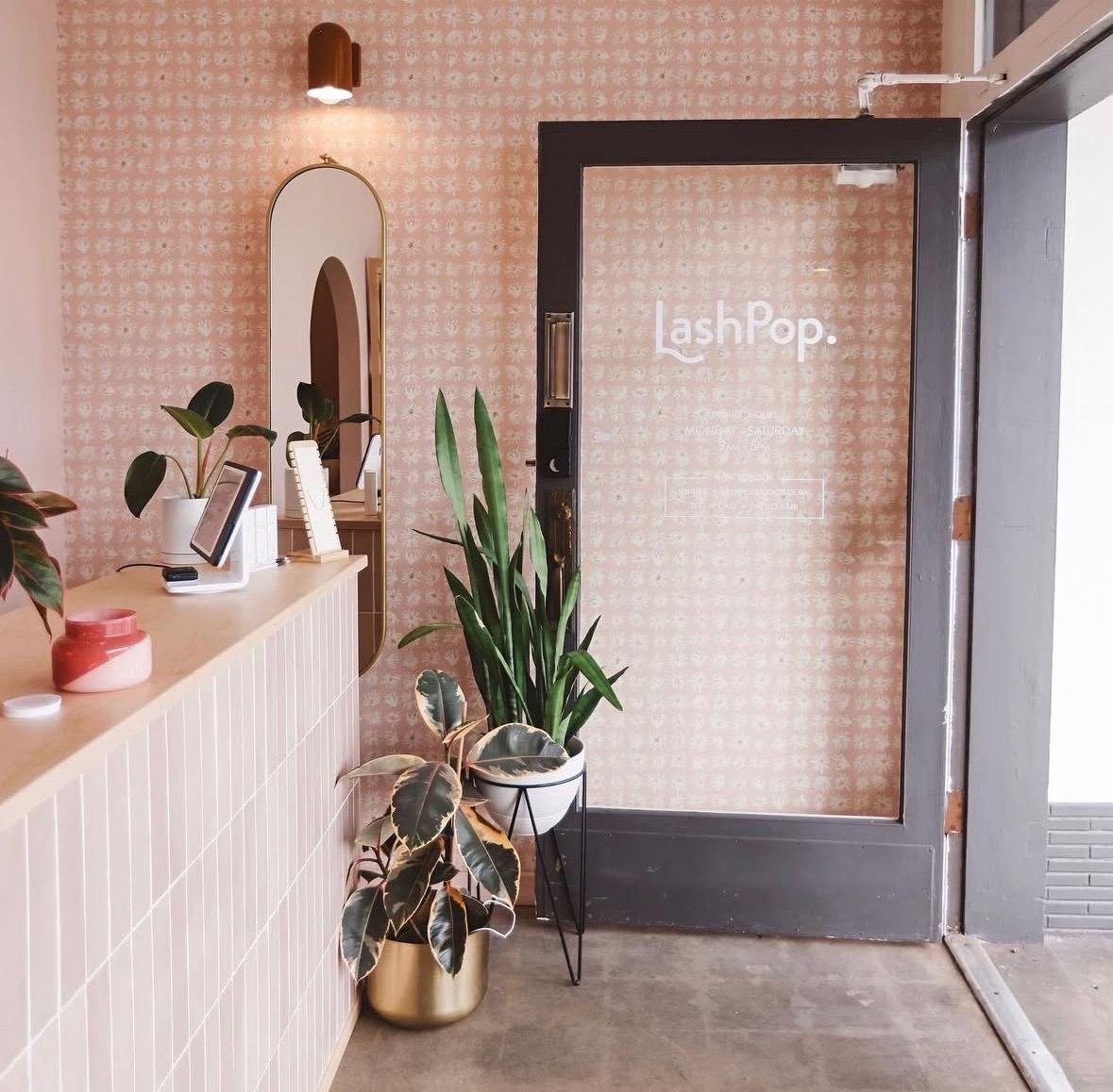 LashPop Studios storefront