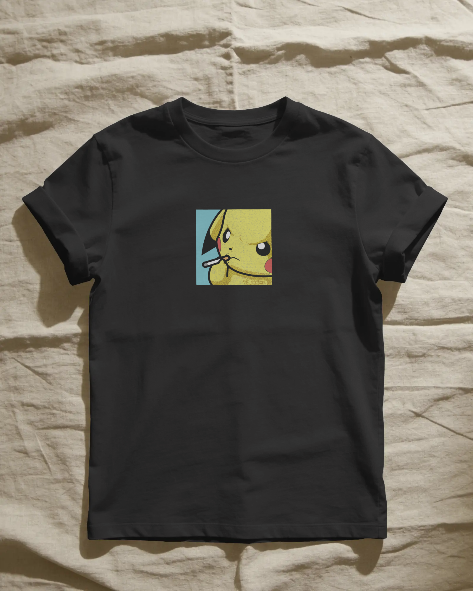 Pikachu Smokes Unisex Siyah Tişört