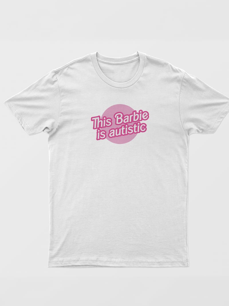 This Barbie Unisex Beyaz Tişört