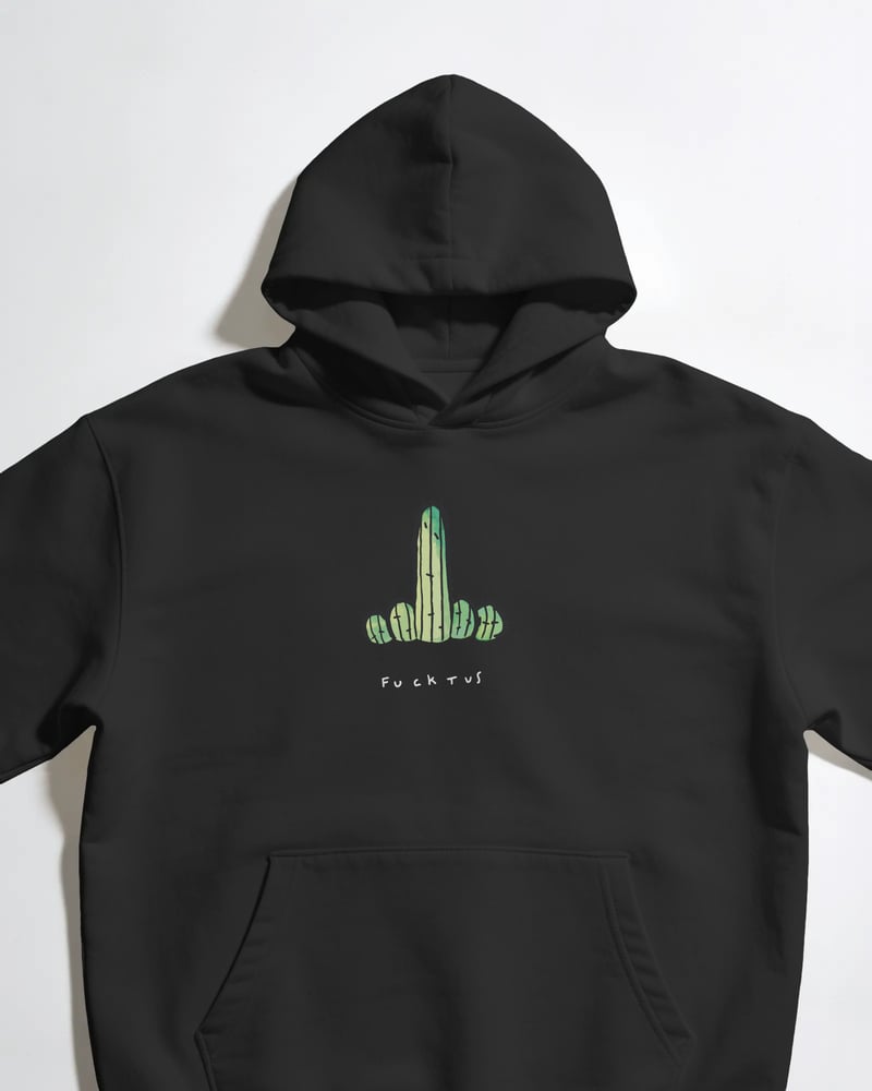 Siyah oversize kapüşonlu sweatshirt üzerinde Fucktus baskısı, fotoğraf 1/3