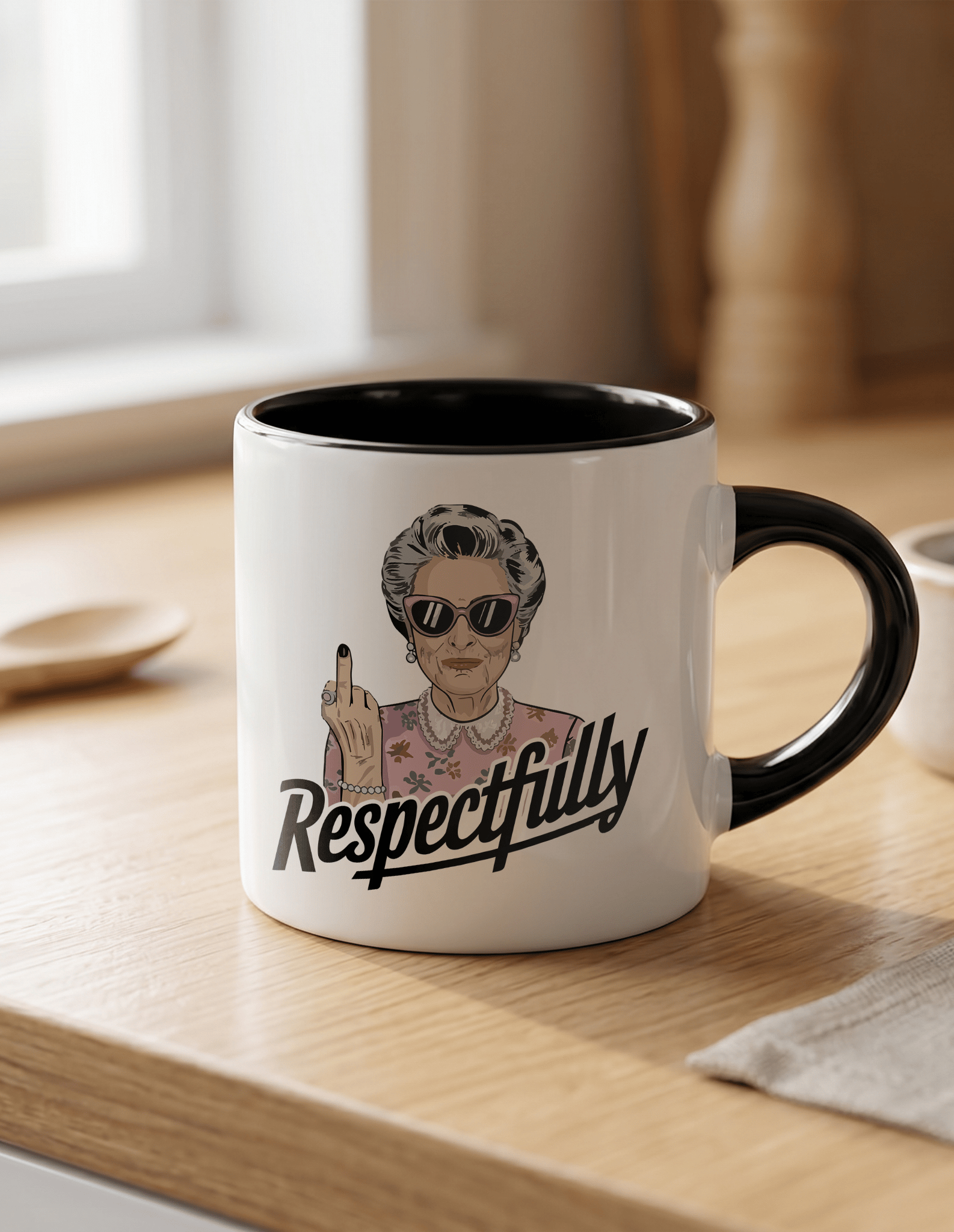 Respectfully Yaşlı Kadın Kahve Kupası