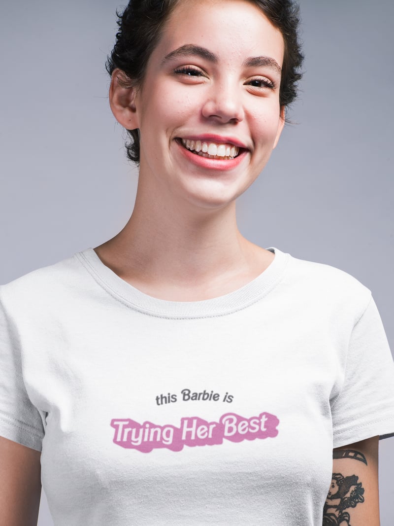 This Barbie Beyaz Tişört