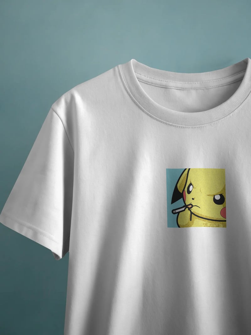 Pikachu Smokes Unisex Beyaz Tişört