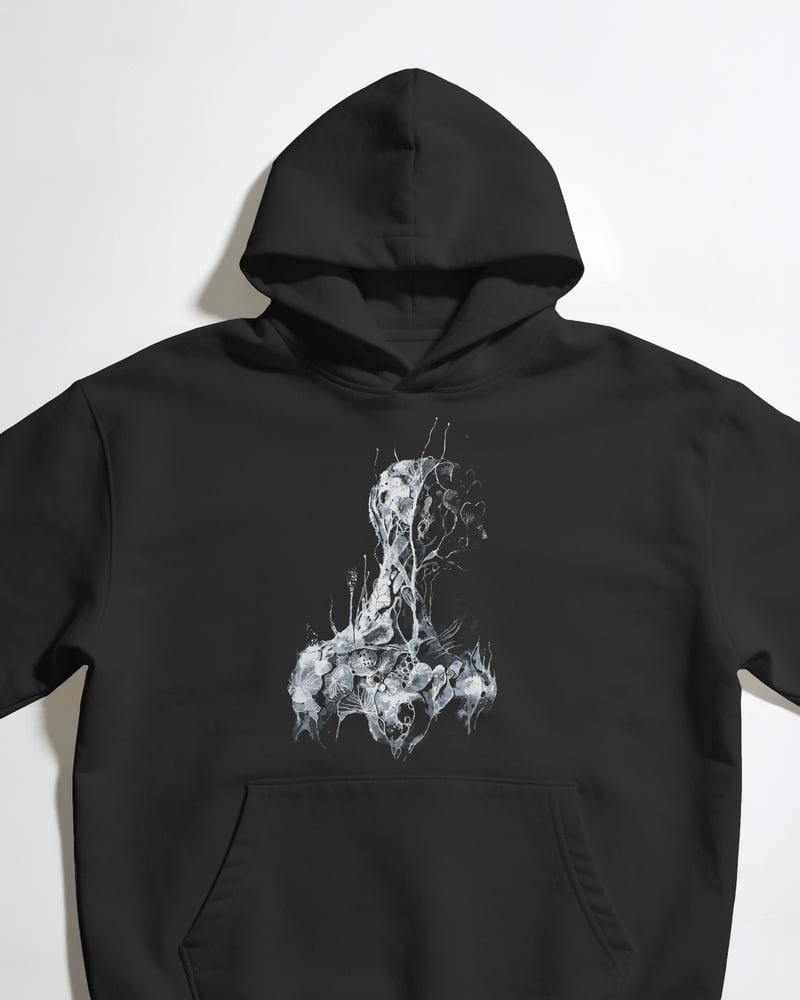 Siyah oversize kapüşonlu sweatshirt üzerinde Soen baskısı, fotoğraf 1/3