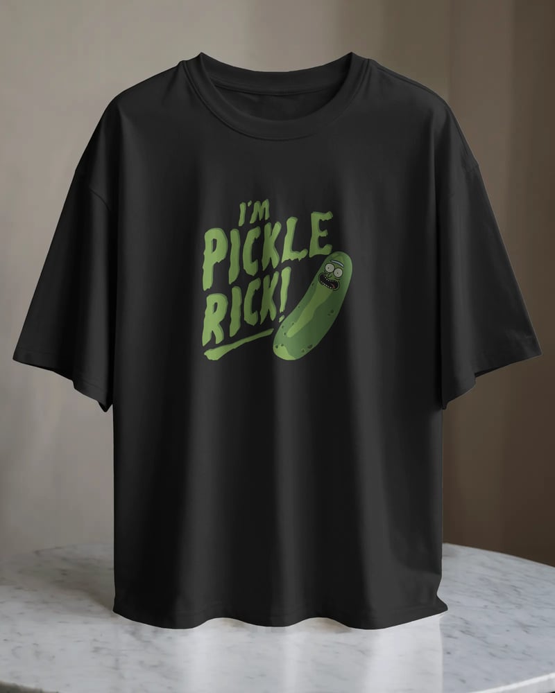 Siyah regular tişört üzerinde Rick and Morty I'm Pickle baskısı, fotoğraf 1/3