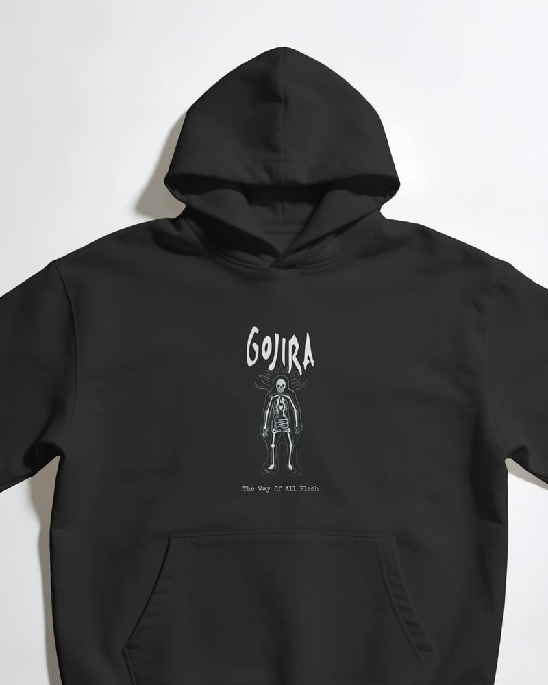Siyah oversize kapüşonlu sweatshirt üzerinde Gojira baskısı, gotik tarzı, kafatası figürlü, fotoğraf 1/3