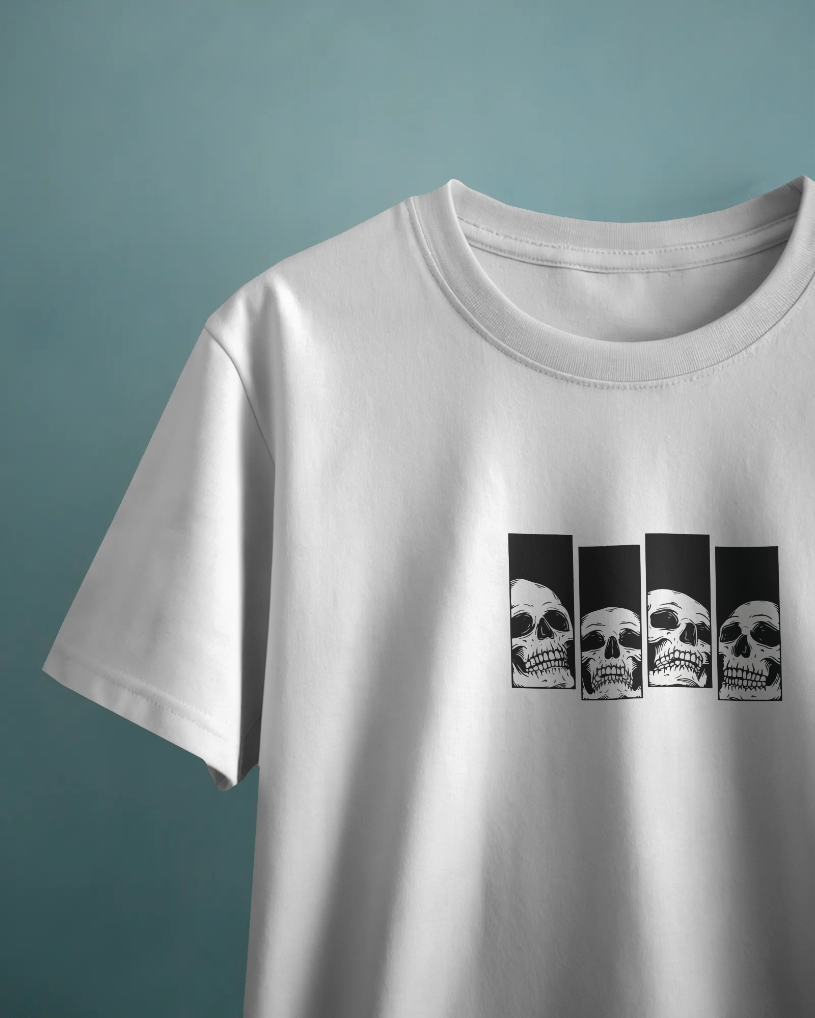 Four Skulls Unisex Beyaz Tişört