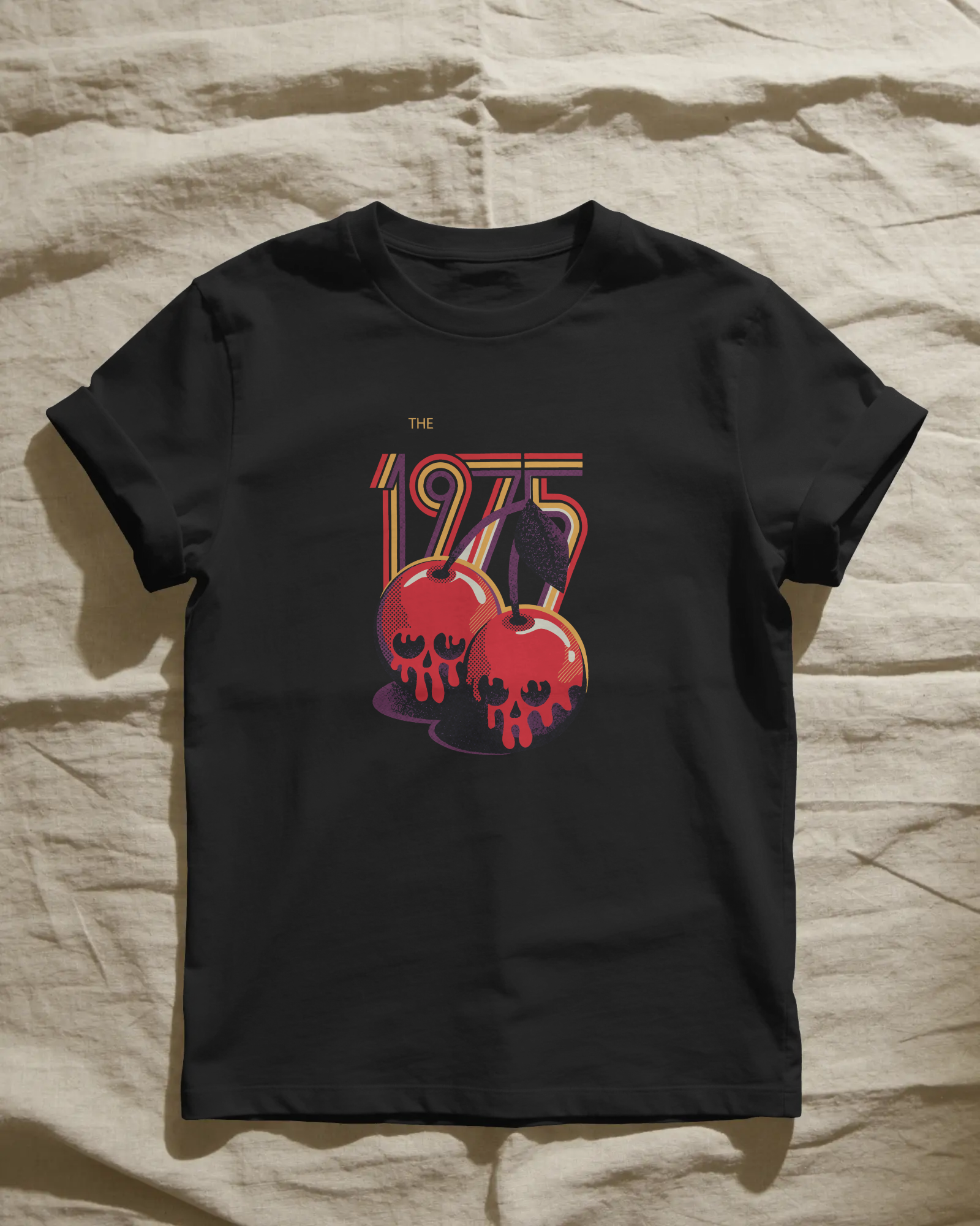 The 1975 Kiraz Tişört