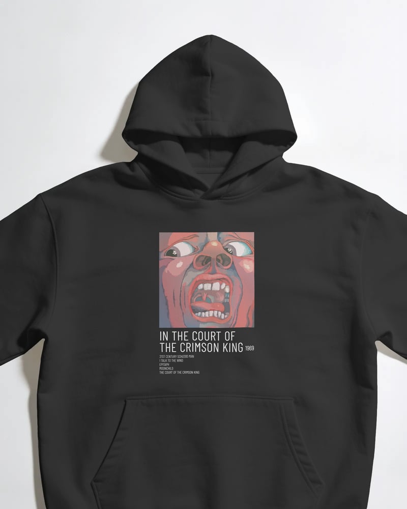 Siyah oversize kapüşonlu sweatshirt üzerinde King Crimson Crimson King Albümü baskısı, vintage tarzı, fotoğraf 1/3