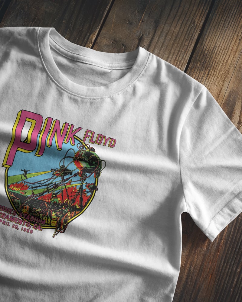 Beyaz regular tişört üzerinde Pink Floyd baskısı, vintage tarzı, fotoğraf 1/3