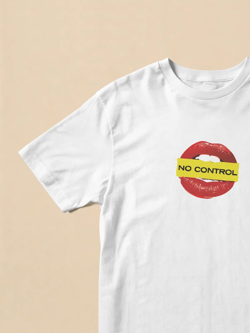No Control Beyaz Tişört