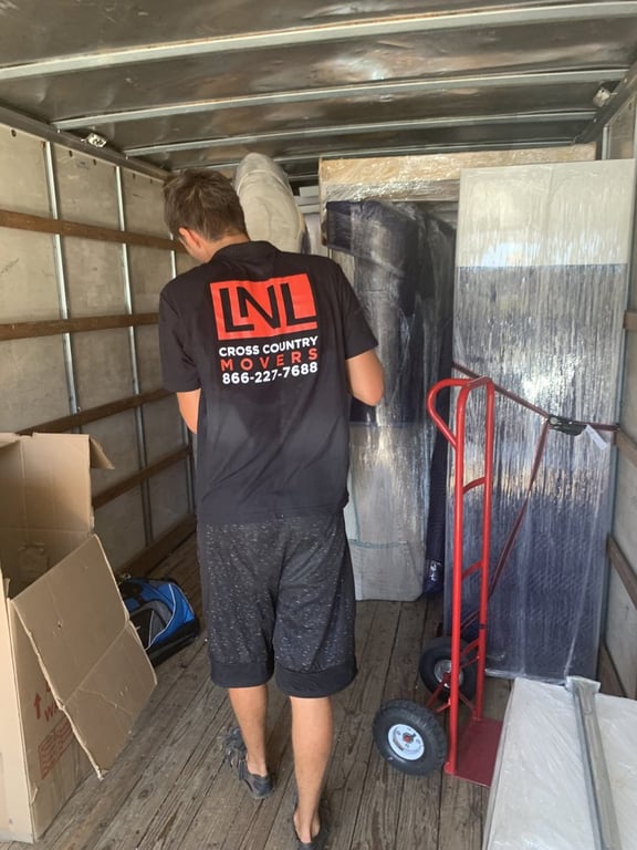 LNL Movers