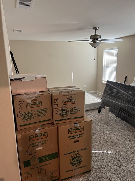 Out Of The Box Moving and Delivery