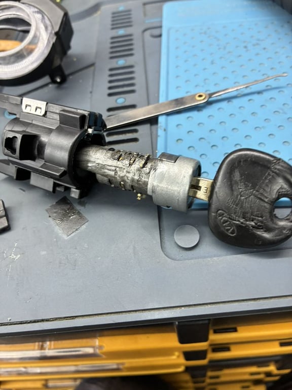 IK7 Locksmith