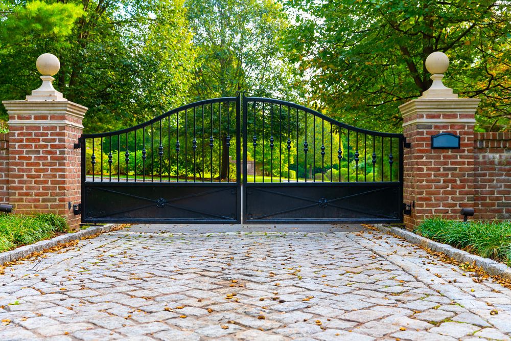 Lone Legacy Automatic Gates