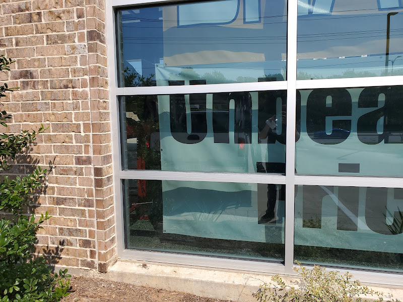 D & S Glass, LLC